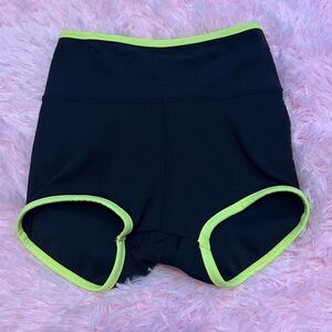 Five dance shorts CL